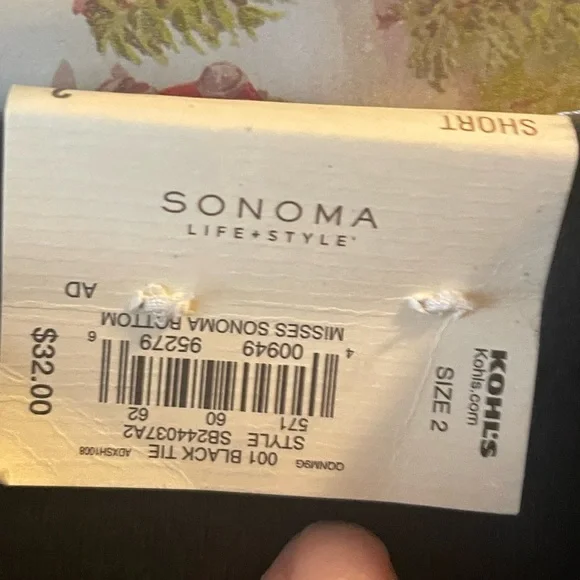 🆕 Black Shorts 🆕 - Picture 4 of 5